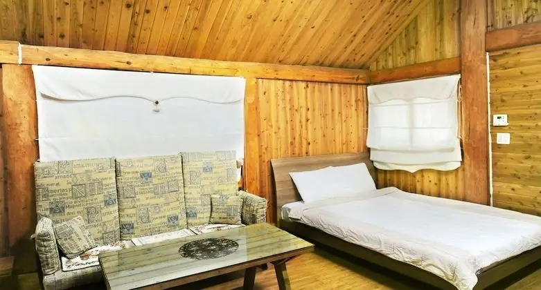 Tek Büyük Yataklı Oda (Wood House 15PY)