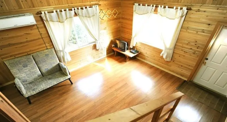 Tek Büyük Yataklı Oda (Wood House 20PY)
