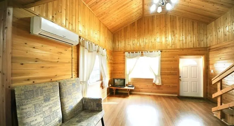 Tek Büyük Yataklı Oda (Wood House 20PY)