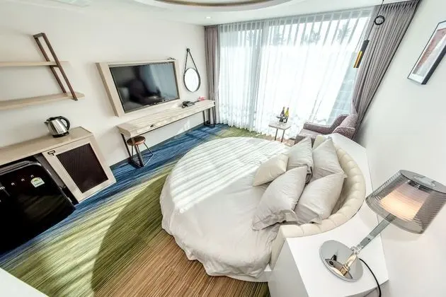 Mare Princess Side Ocean View
