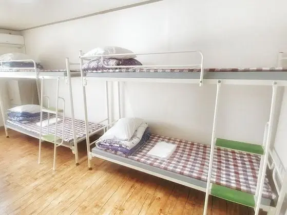 Ortak Ranzalı Oda, Sadece kadınlar için