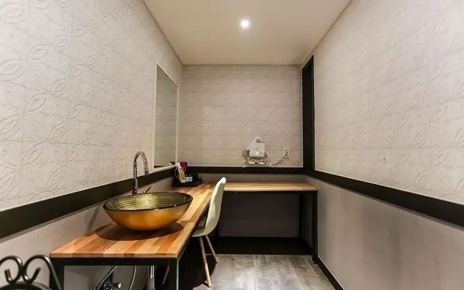 Oda (Deluxe room (drive in - 1 room for 1 )