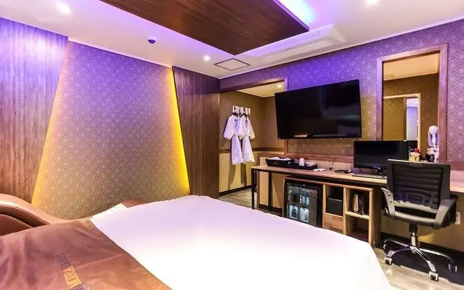 Oda (Deluxe room (drive in - 1 room for 1 )
