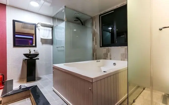 Oda (Deluxe room (drive in - 1 room for 1 )