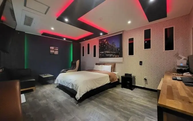 Oda (Deluxe room (drive in - 1 room for 1 )