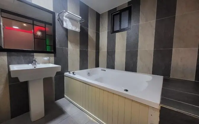 Oda (Deluxe room (drive in - 1 room for 1 )
