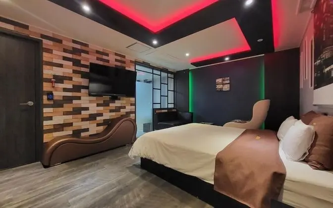 Oda (Deluxe room (drive in - 1 room for 1 )