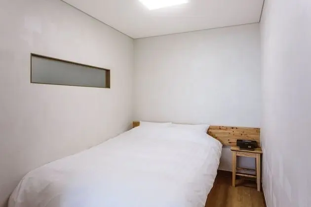 16 PY Room