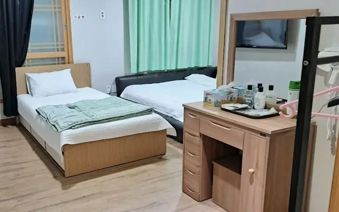 Oda (Twin Room)