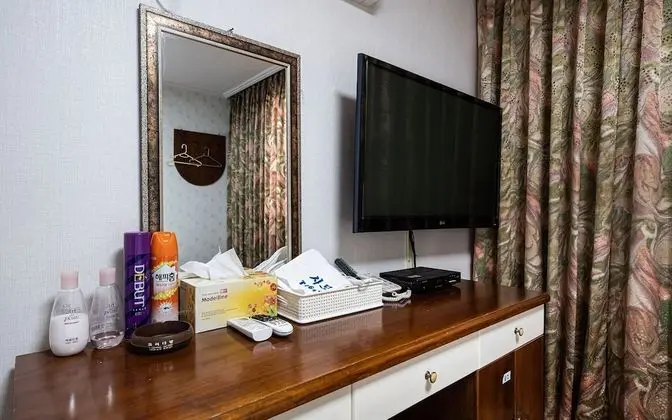 Oda (Standard Room)