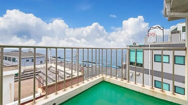 Basic Oda, 1 Yatak Odası (Couple room (Random / Ocean View))