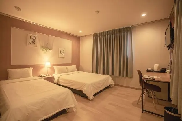 Deluxe İki Ayrı Yataklı Oda