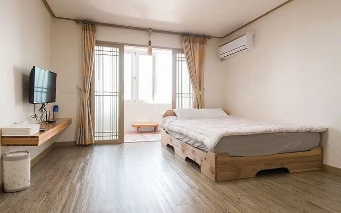 Oda (Single room)
