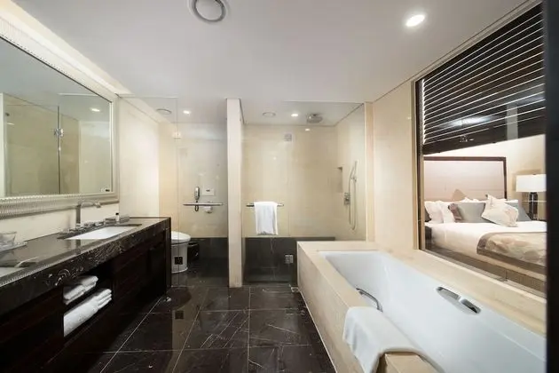 Royal Suite (2 bed rooms)