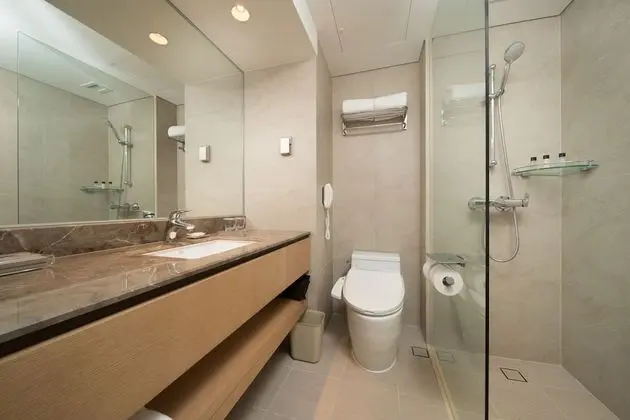 Standard King Room