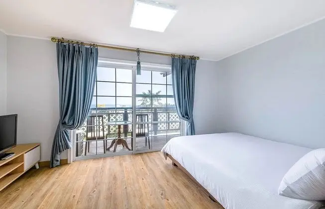 Couple room