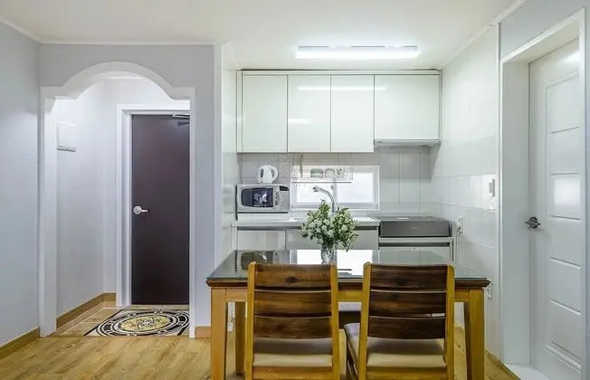 Couple room