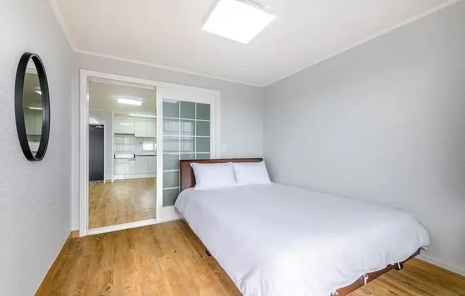 Friend room
