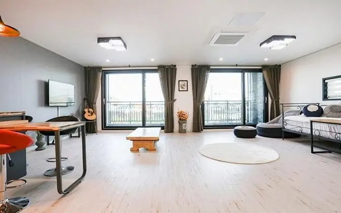 Oda (202 Family Room (Ocean View Bed Room))