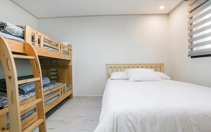 Oda (202 Family Room (Ocean View Bed Room))