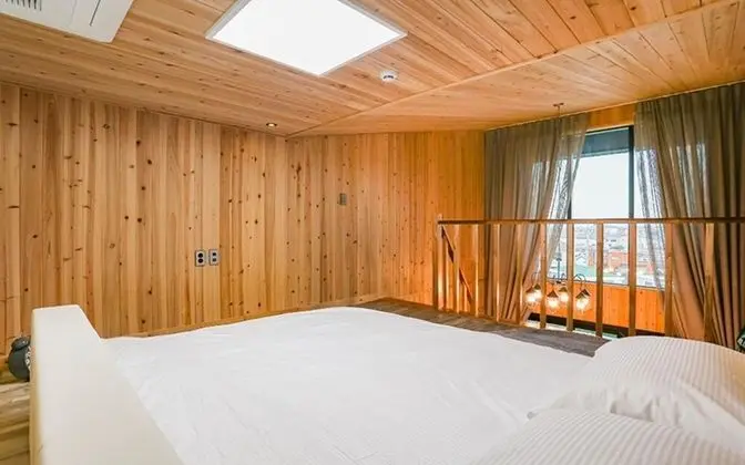 Oda (Room 302 Duplex (Ocean View Bed Room))