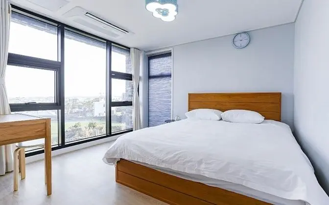 Oda (Room 302 (Double Floor Ocean View))