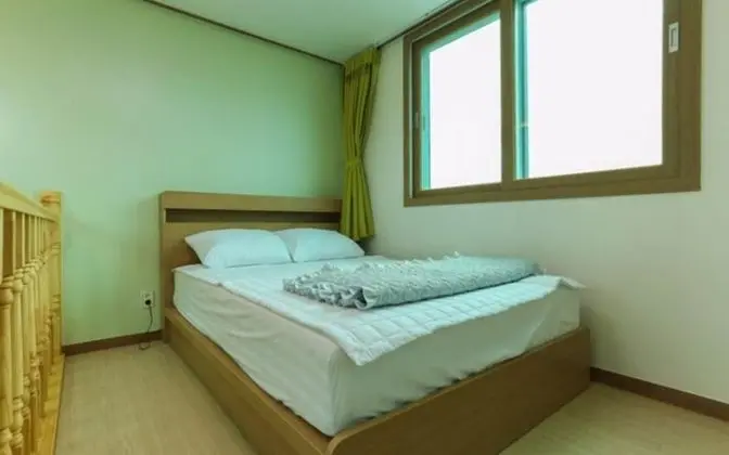 Oda (Room 102)