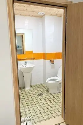 Ortak Ranzalı Oda, Sadece kadınlar için