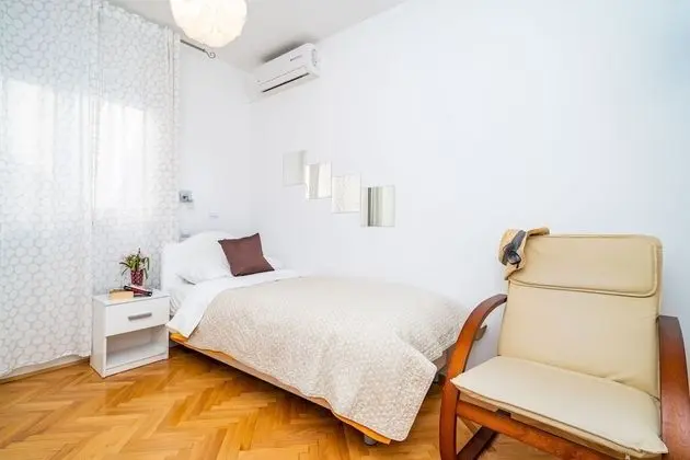 Tek Kişilik Oda (with Shared Kitchen)