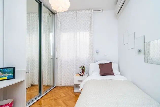 Tek Kişilik Oda (with Shared Kitchen)