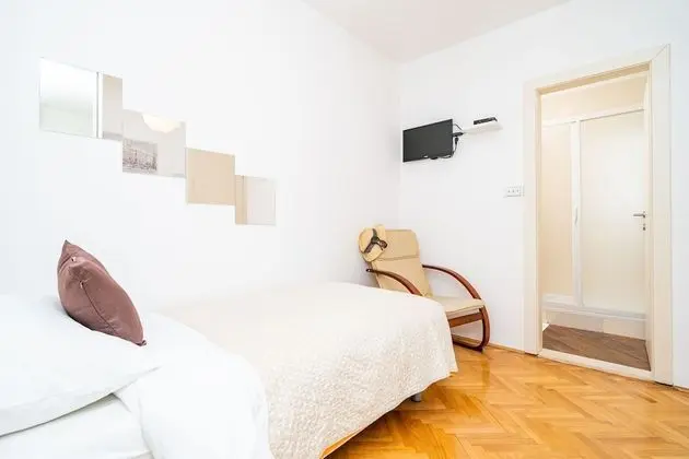 Tek Kişilik Oda (with Shared Kitchen)
