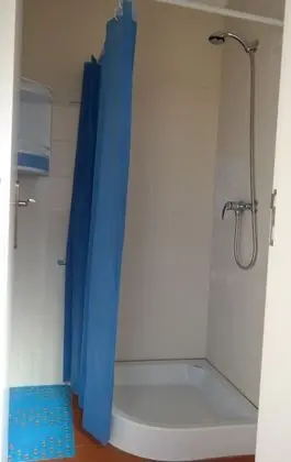 Basic Tek Büyük Yataklı Oda