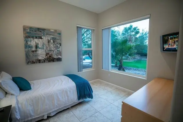 Ev (6 Bedrooms)