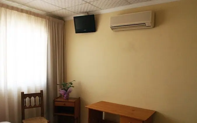 Tek Büyük Yataklı Oda