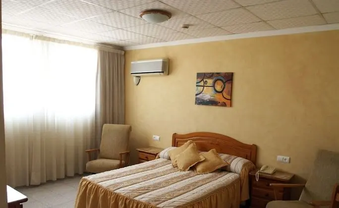 Tek Büyük Yataklı Oda