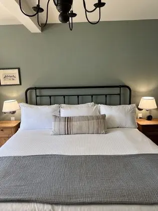 Heron Room