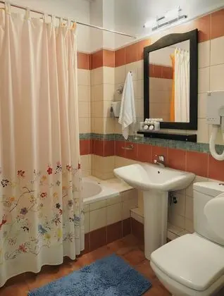 Standard Tek Büyük Yataklı Oda