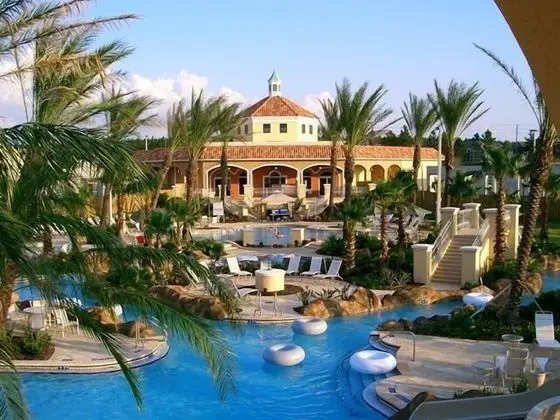 Apart Daire, Birden Çok Yatak (Jenny's Regal Palms Townhouse)