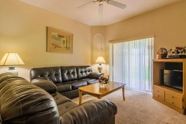 Apart Daire, Birden Çok Yatak (Jenny's Regal Palms Townhouse)