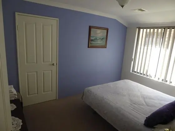 Standard Oda, Sigara İçilmez, Ortak Banyo (Eric Room 3 - Queen)
