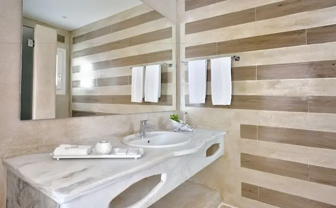 Tek Büyük veya İki Ayrı Yataklı Oda