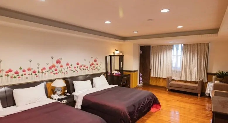 Economy Dört Kişilik Oda (無電梯)