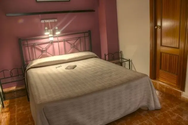 Comfort Tek Büyük Yataklı Oda (Parking)