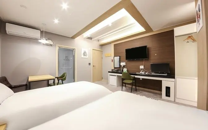 Oda (Premium (twin available for Netflix))