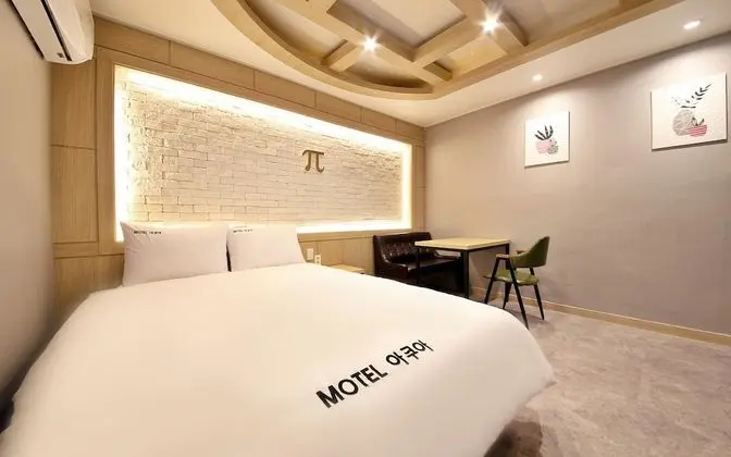 Oda (Premium (You can watch Netflix))