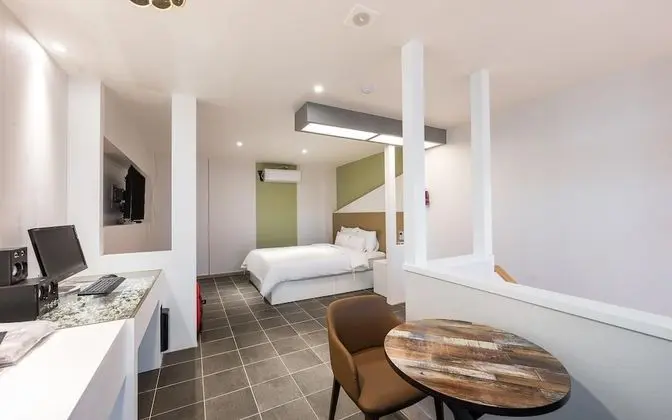 Oda (Semi-Special Room)