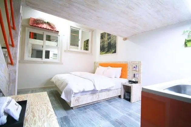 Oda (Pension Type Duplex (Netflix Availabl)