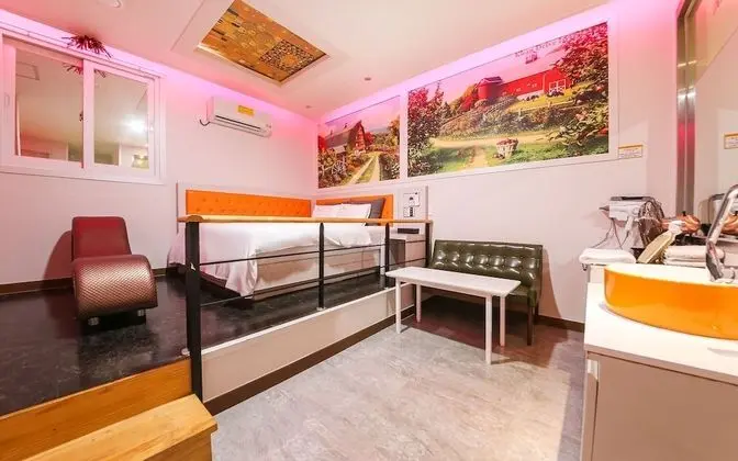 Oda (Standard Room (Netflix Available with)