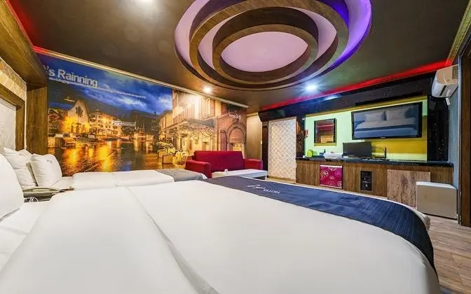 Oda (Deluxe room (Netflix available))