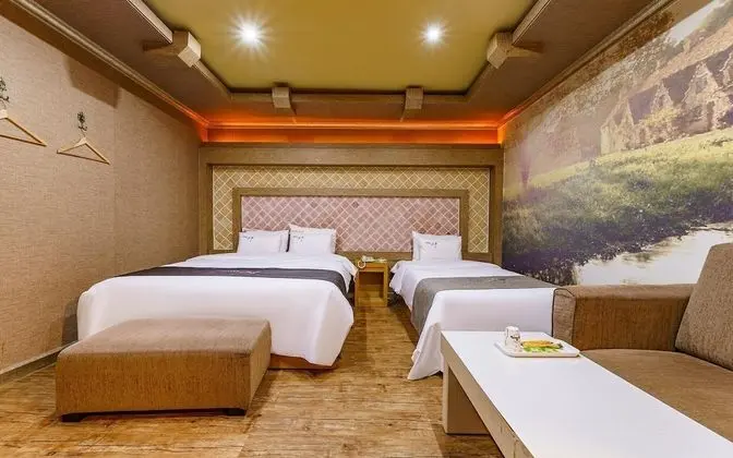 Oda (Deluxe room (Netflix available))